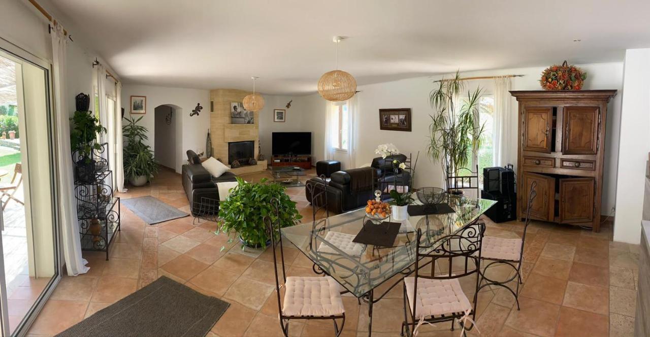 Maison Au Castellet Le Castellet  ภายนอก รูปภาพ